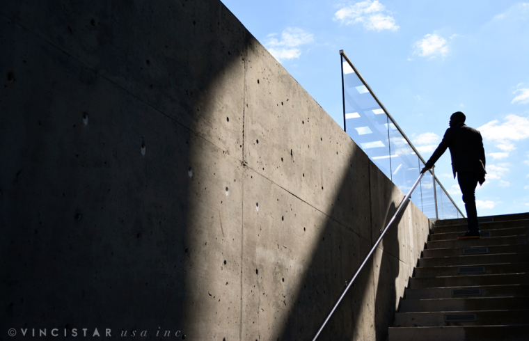 Aruto on Stairway